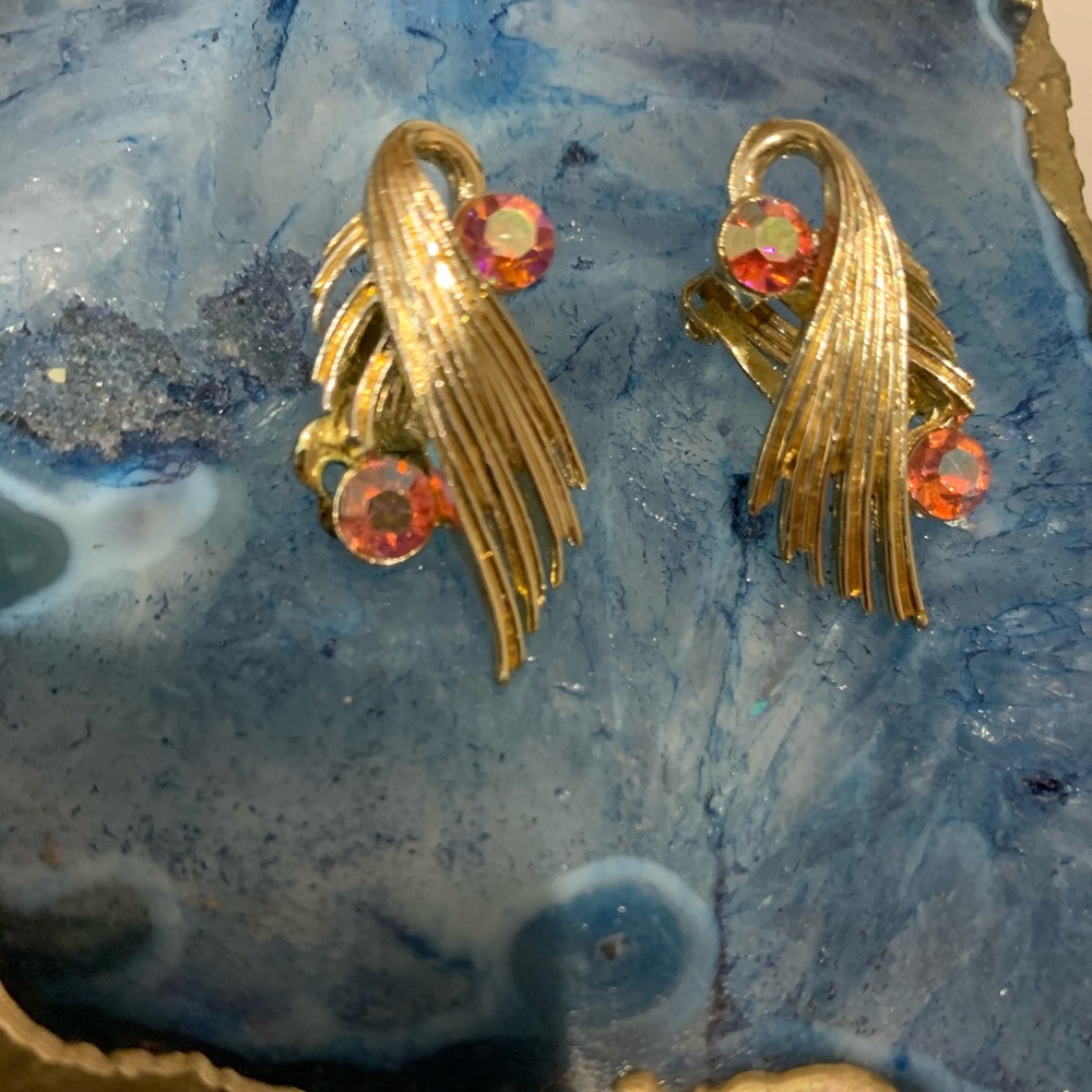 Vintage Clip on Earrings.